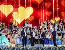 Waltz the Night Away!_Credit_Andre Rieu Productions_Piece of Magic Entertainment (1).jpg