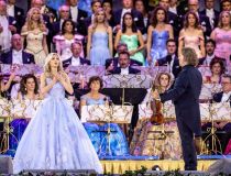 Waltz the Night Away!_Credit_Andre Rieu Productions_Piece of Magic Entertainment (4).jpg
