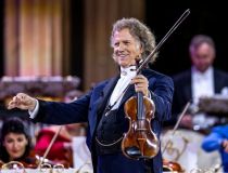 Waltz the Night Away!_Credit_Andre Rieu Productions_Piece of Magic Entertainment (5).jpg